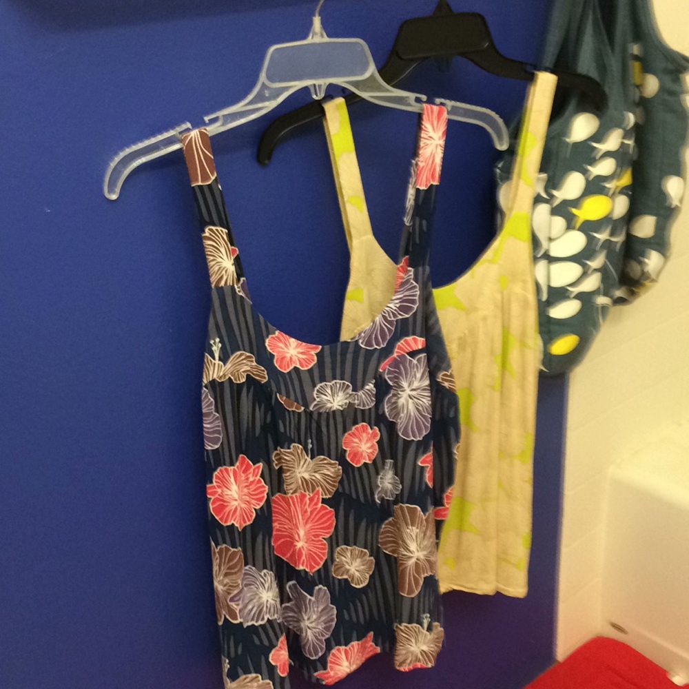 Ava Sky tank Jamie and Fighting Eel bag